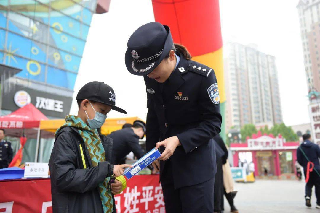 警惕虚假宣传，2025年香港开码精选的落实执行